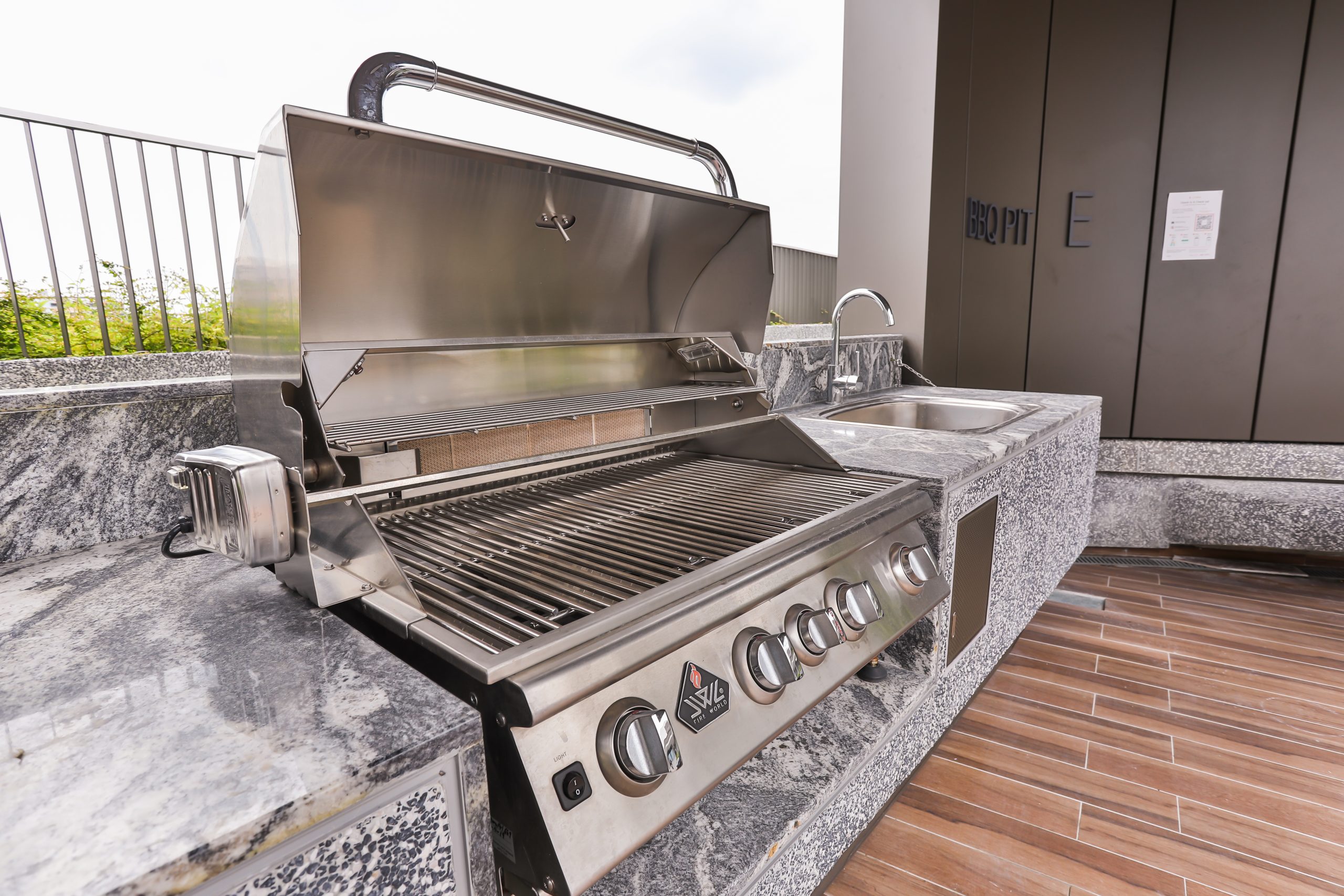 ManCaves at HomeTeamNS Khatib 6 MLS39826-scaled.jpg