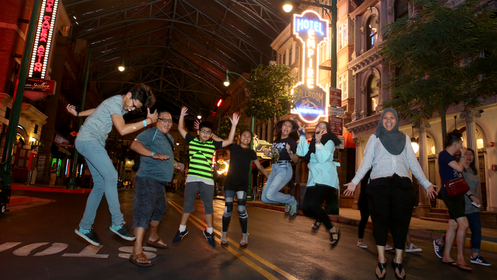 HomeTeamNS 20th Anniversary Family Day at USS